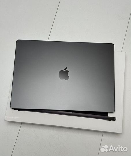 MacBook Pro 16 M3 Max 48/1TB 18 Циклов