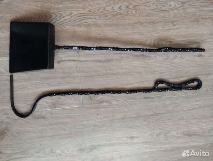 Совок и кочерга