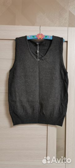 Жилет для девочки новый, 164 школьный