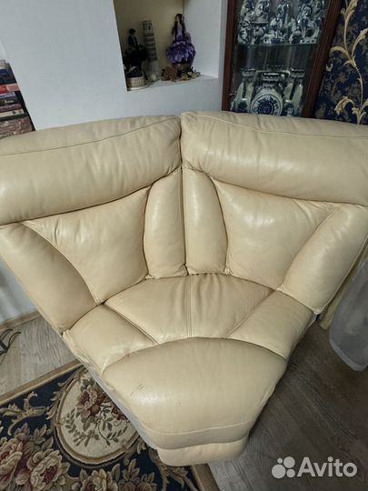 Угол от дивана