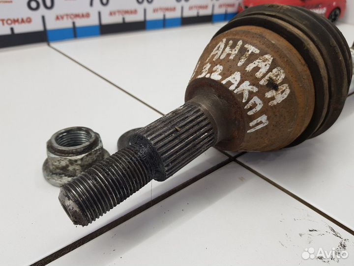 Полуось (привод) передний правый 3.2 АКПП