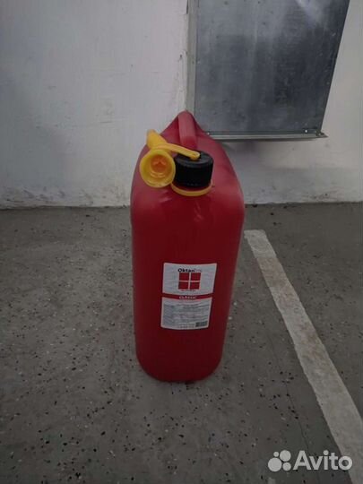 Канистра пластиковая