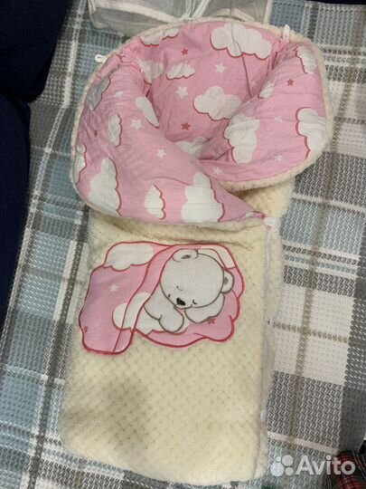 Комплект на выписку для девочки