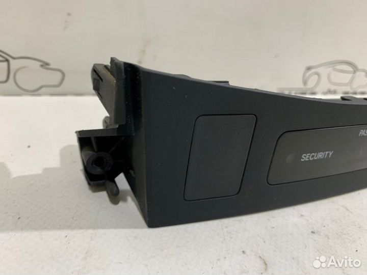 Экран информационный Toyota Corolla 150 1ZR 2008