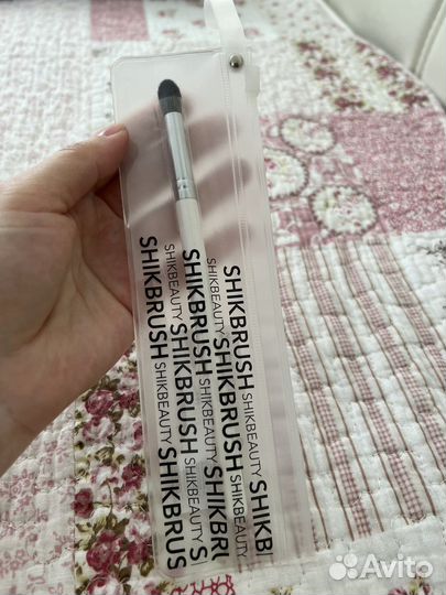 Кисть для теней shik