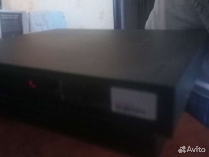 Обмен) Xbox one x с 2 геймпадами и игрой