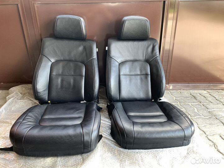 Сиденья Toyota Land Cruiser 200