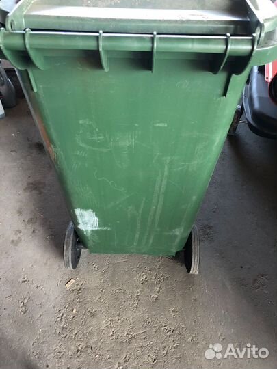 Передвижной мусорный контейнер 240 литров