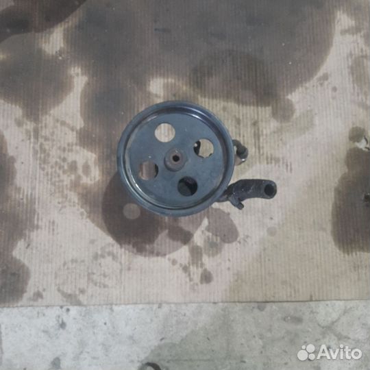 Насос гура для волга дв.крайслер