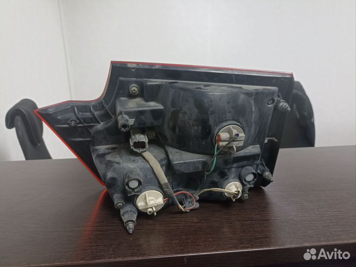 Фонарь внутренний левый SsangYong Kyron 07-14г