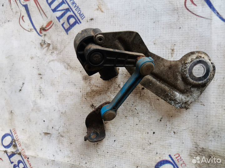 Датчик положения кузова Audi A4 B7 (2004—2009)