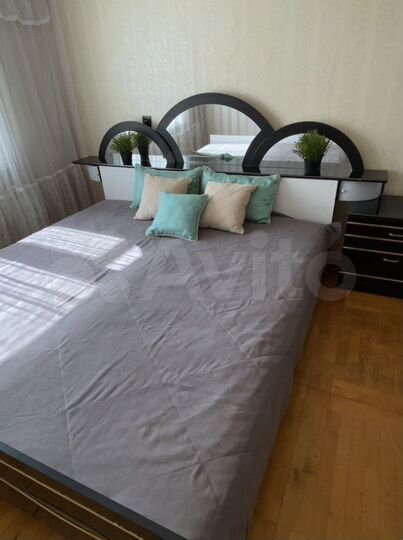 2-к. квартира, 55 м², 8/10 эт.