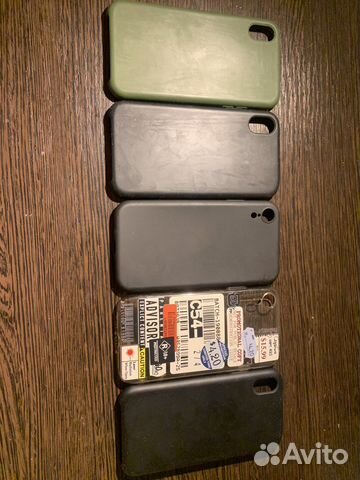 Чехлы на iPhone XR