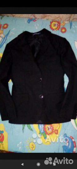 Пиджаки и брюки школьные
