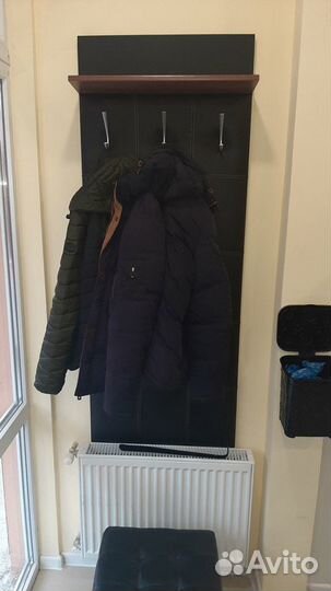 Вешалка черная в прихожую каретная стяжка