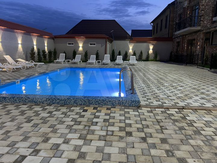 2-к. квартира, 55 м², 2/3 эт.