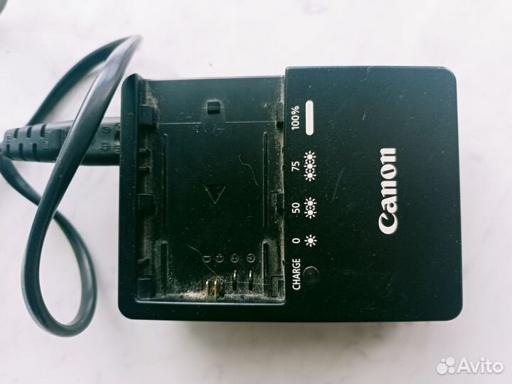 Зеркальный фотоаппарат canon 60d