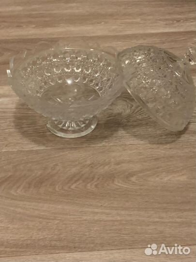 Стеклянная тарелка, конфетница