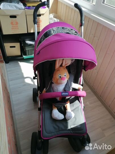 Продам прогулочную коляску Chicco Multiway