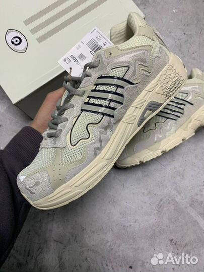 Adidas Response CL бежевые