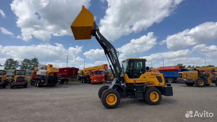 Фронтальный погрузчик Granit 930, 2023
