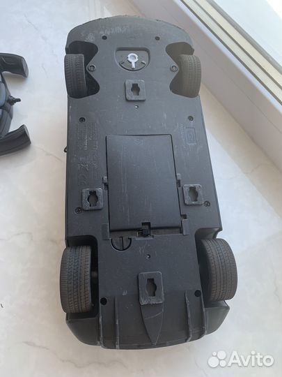 Машина на пульте управления Porsche