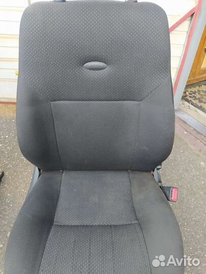 Передние сиденья kalina