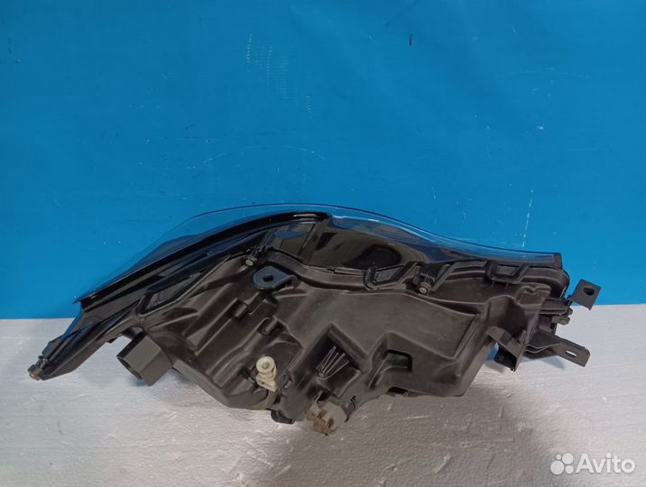 Фара левая Lexus IS 3 2013