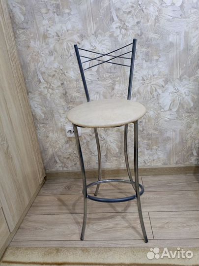 Стул барный 2 шт. и стул кухонный 2шт