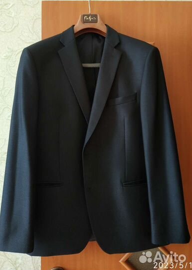Костюм мужской новый