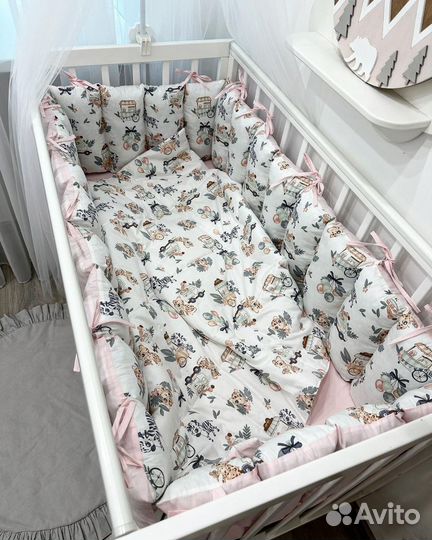 Бортики в детскую кроватку новые столбики