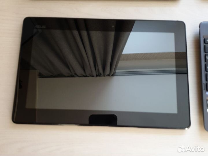Ноутбук трансформер asus T100A