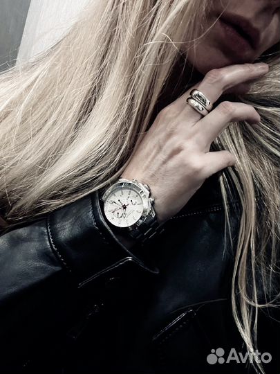 Сет из серебряных колец