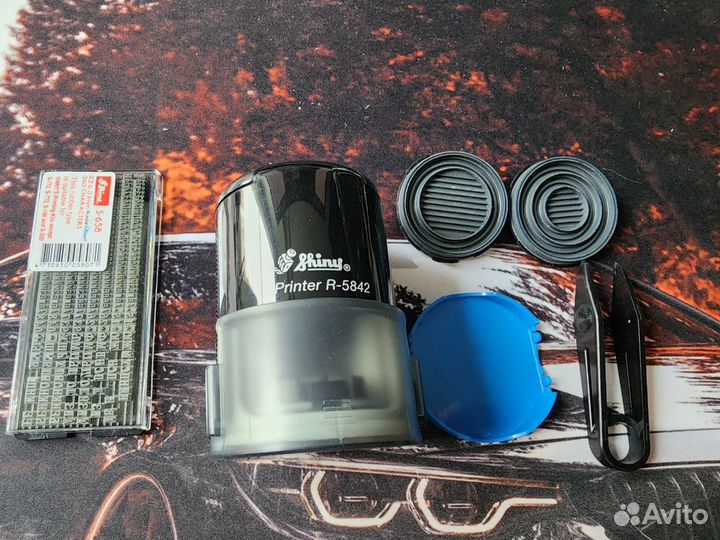 Печать самонаборная Shiny R-5842 и trodat 4952