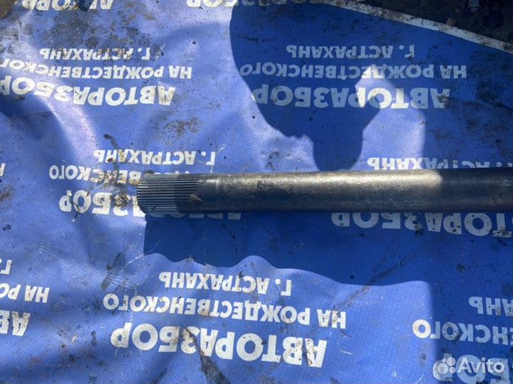 Полуось моста. Western Star тягач 3406D 1992