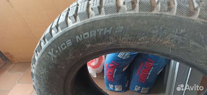 Michelin X-Ice North 3 215/60 R16 99T