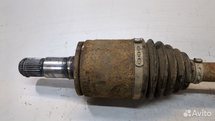 Полуось левая передняя Mitsubishi Pajero