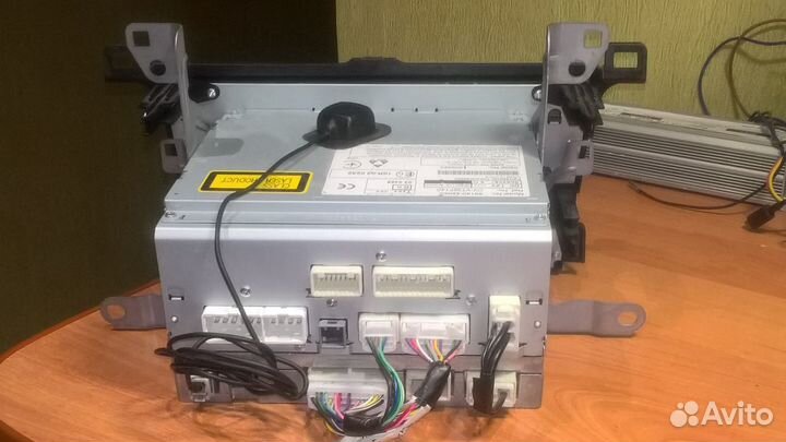 Продам штатное головное устройство на RAV4 IV