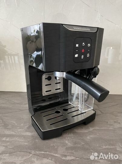 Кофеварка рожковая Redmond RCM-1512