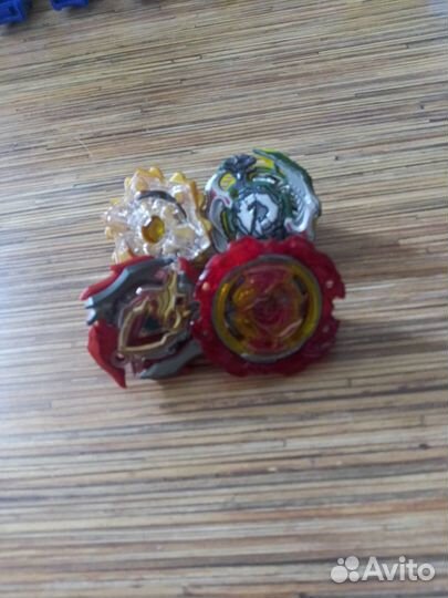 Волчки бейблейд