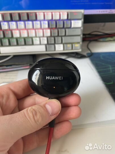 Беспроводные наушники