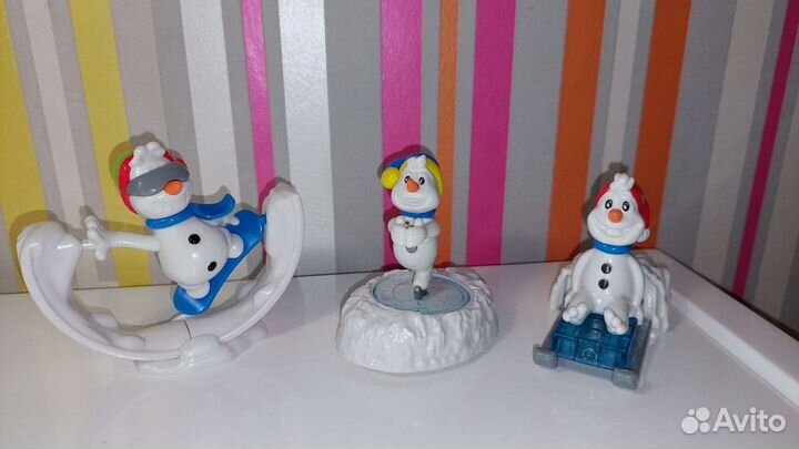 Большой киндер сюрприз maxi, снеговики, плелы и др