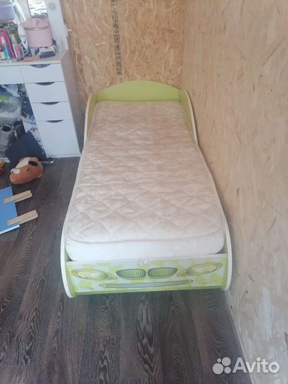 Кровать машина