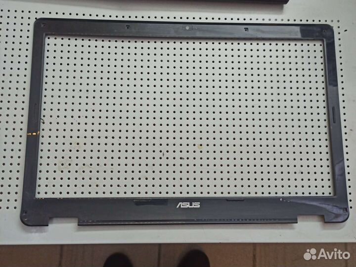 Asus K72d рамка