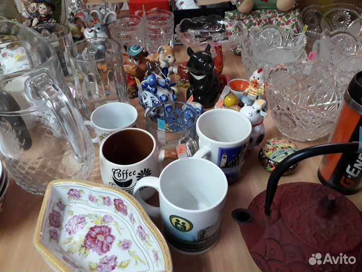 Посуда. Много. В отличном состоянии