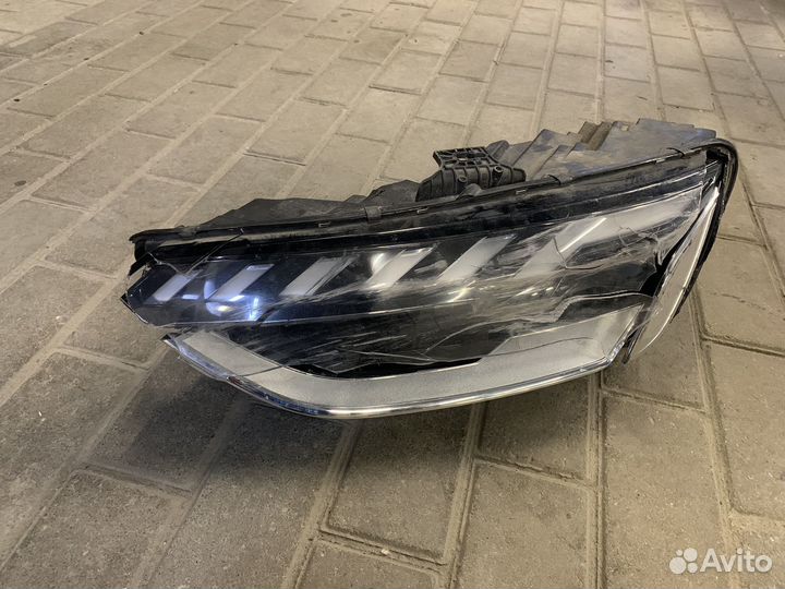 Фара левая audi a4 8w0941033d