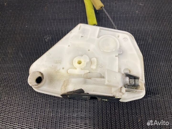 Замок двери передний правый Mazda Cx-5 KE