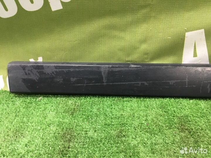 Молдинг двери передний правый Renault Megane 2