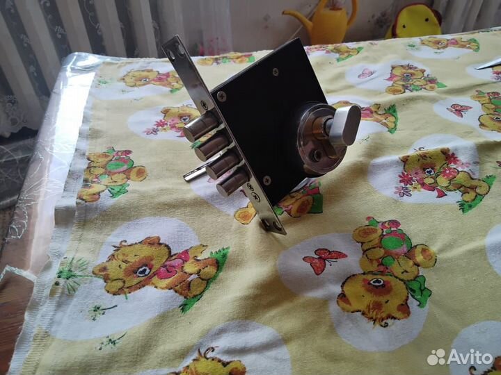 Замок для входной двери