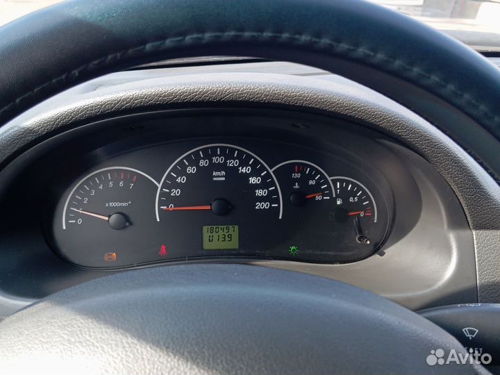 LADA Priora 1.6 МТ, 2012, 180 000 км
